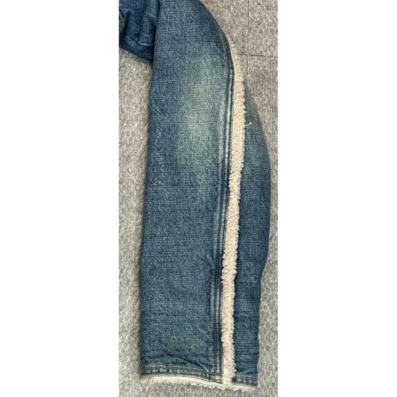 Guess Women's 1970's Vtg Sherpa Lined Full Button Denim Jacket Size Medium - Picture 2 of 14